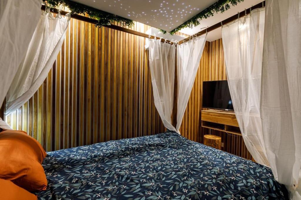 Proche Paris - Style Bali 350 M Gare Mantes Apartment Bagian luar foto
