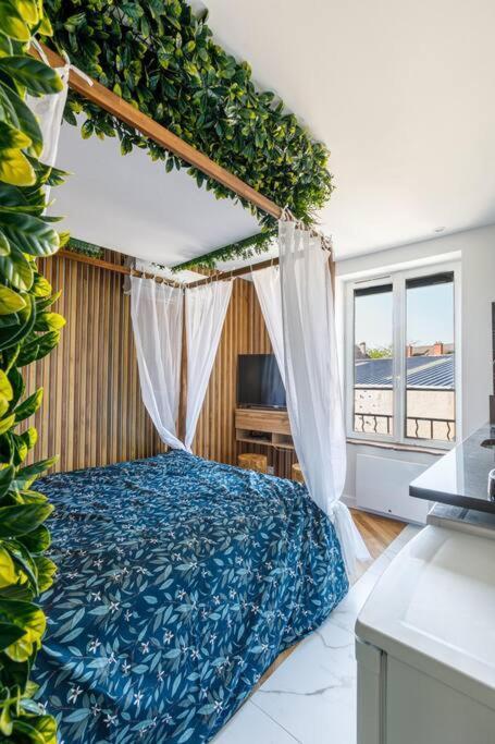 Proche Paris - Style Bali 350 M Gare Mantes Apartment Bagian luar foto